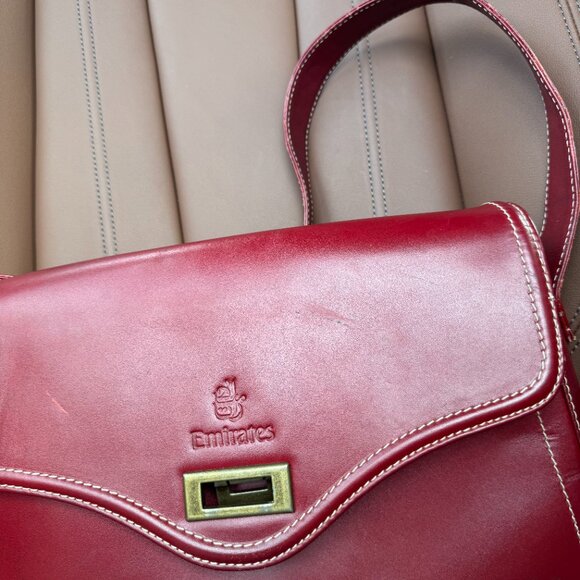 Beautiful official Emirates flight attendant cabin crew bag with Emirates stamp - Picture 11 of 14